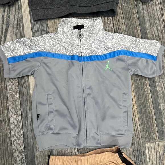 🔥 NIKE / AIR JORDAN (3 pieces) - Size 18mo. - Jacket / Sweatshirt / Shorts - EU - Picture 3 of 8